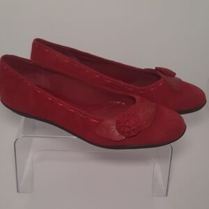 Easy Spirit Jacit Cranberry Suede Ballet Flats with Bow Detail
